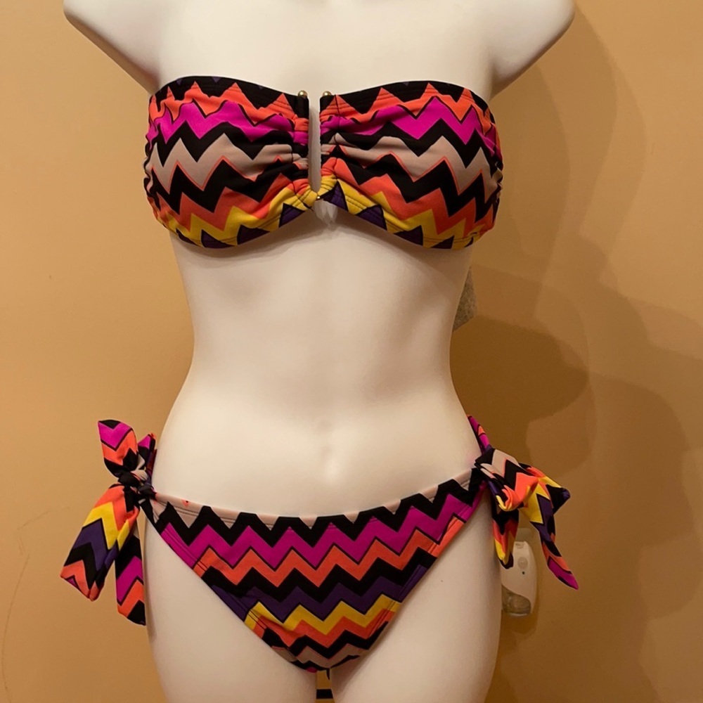 Xhilaration Women’s Bathing Suit 2 Piece Size M